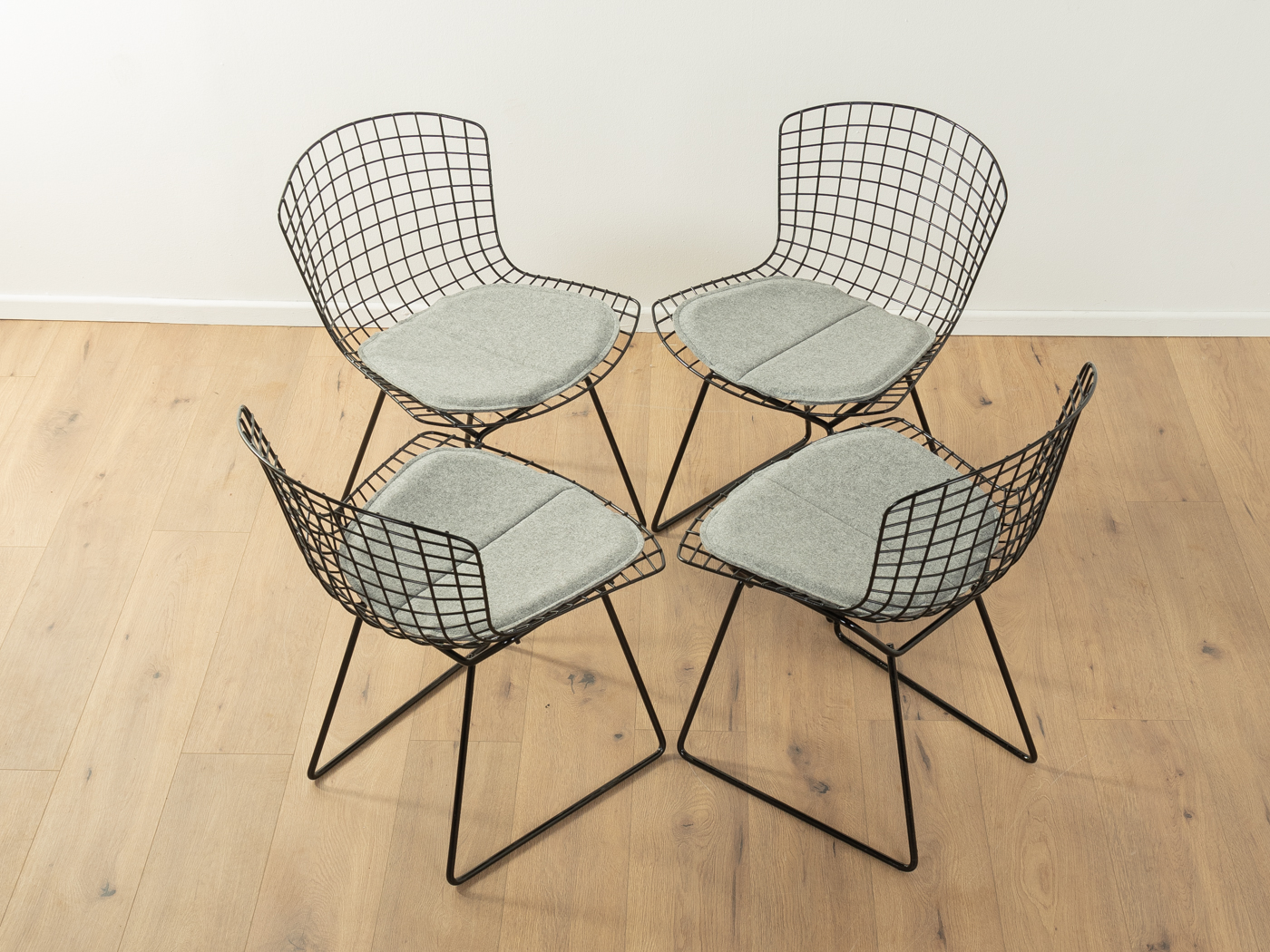 Knoll harry outlet bertoia chair