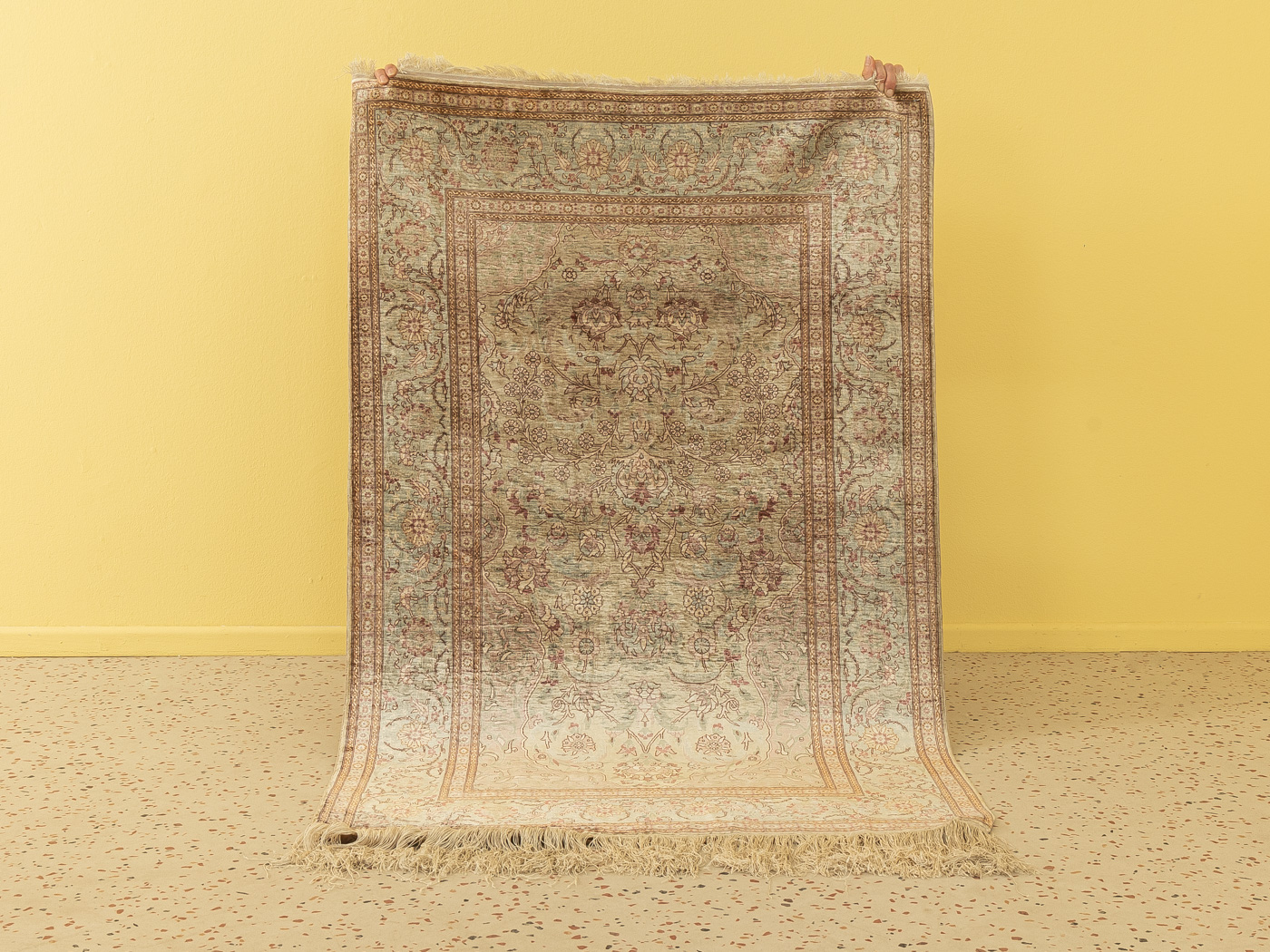 Charming Hereke silk carpet, 100 x 155