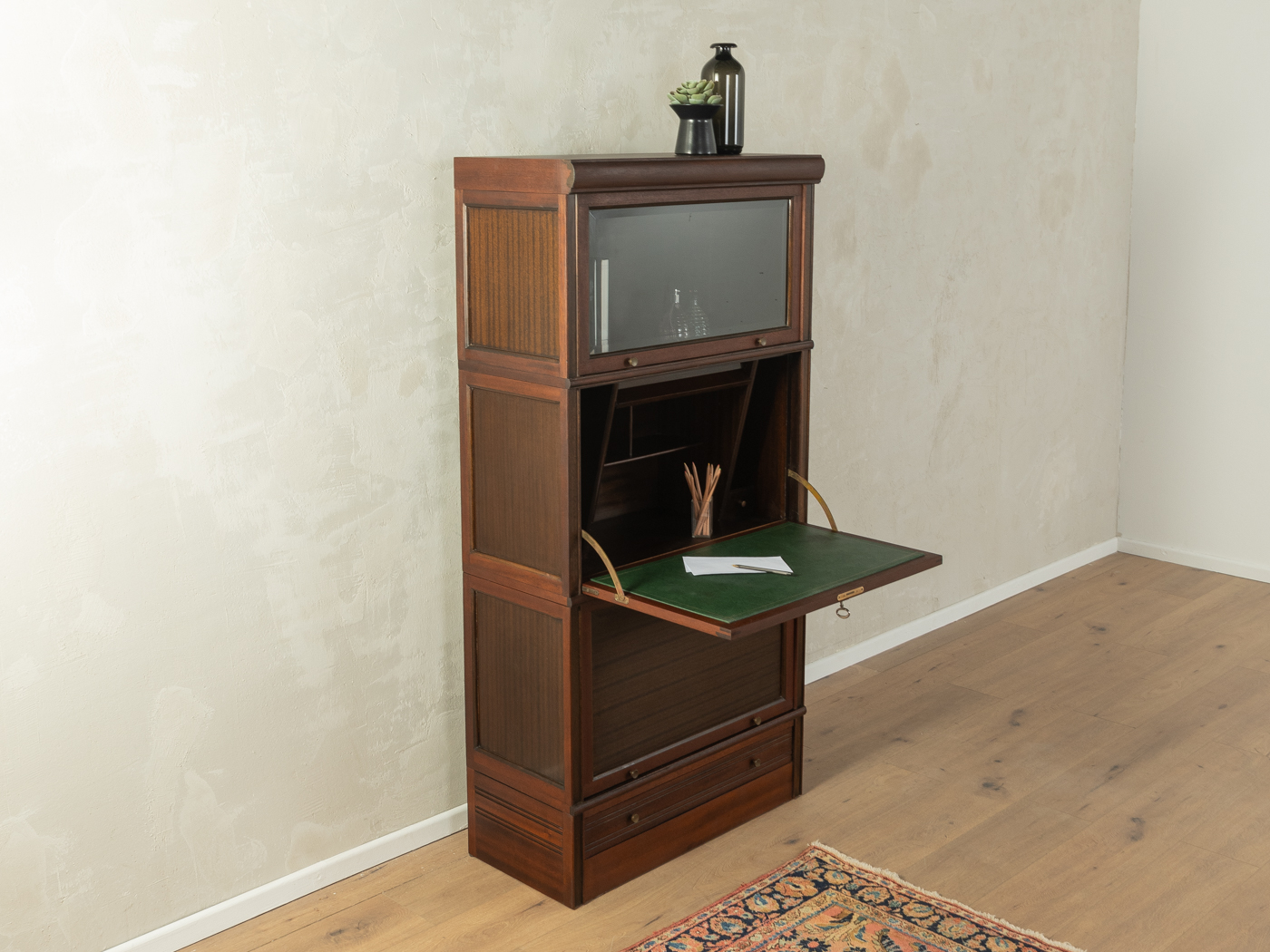 1900s Bureau